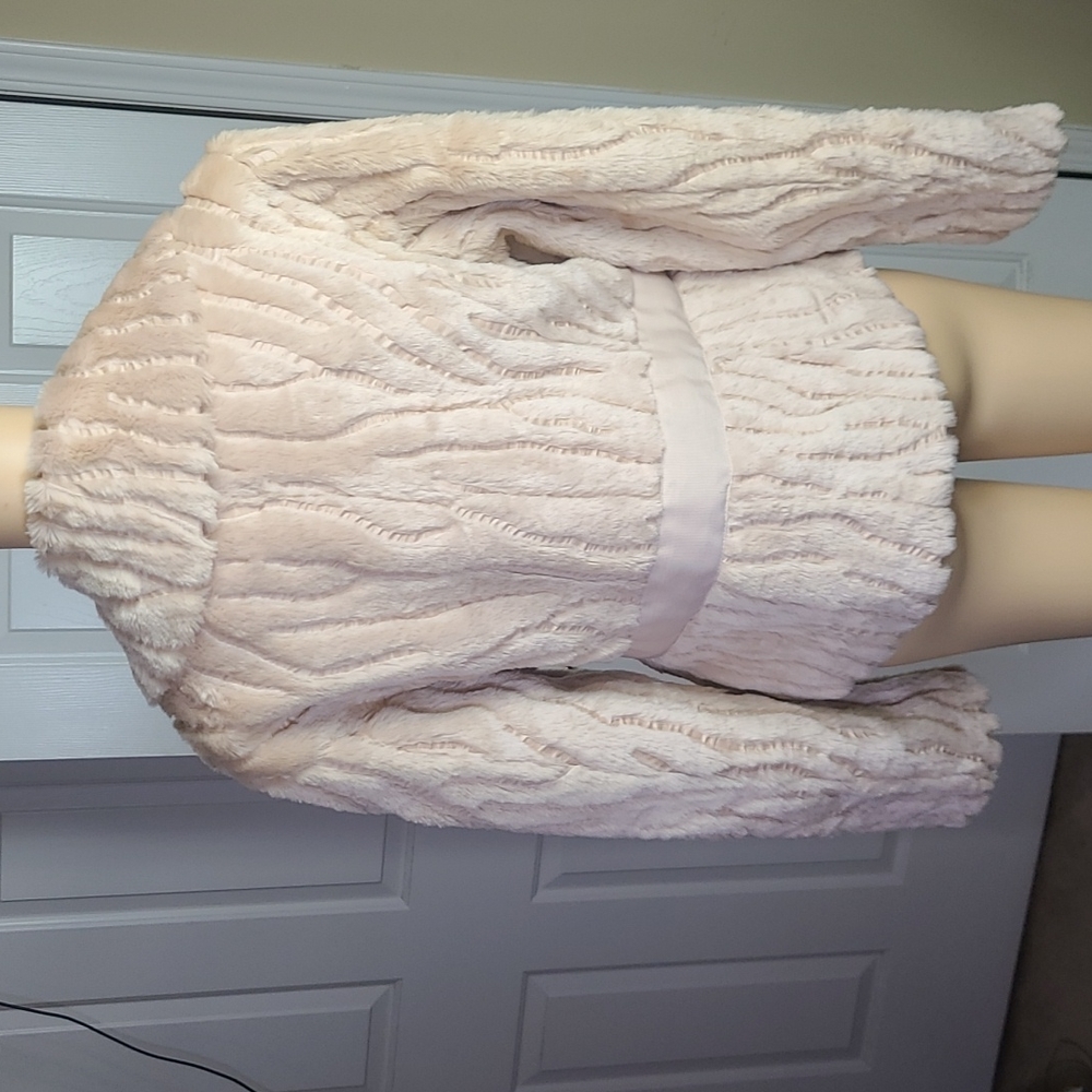 Ladies Jacket - Picture 4 of 9
